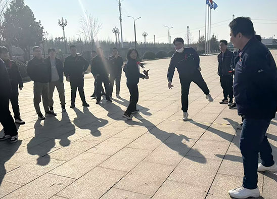 凝心聚力強堡壘，勇毅前行開新局